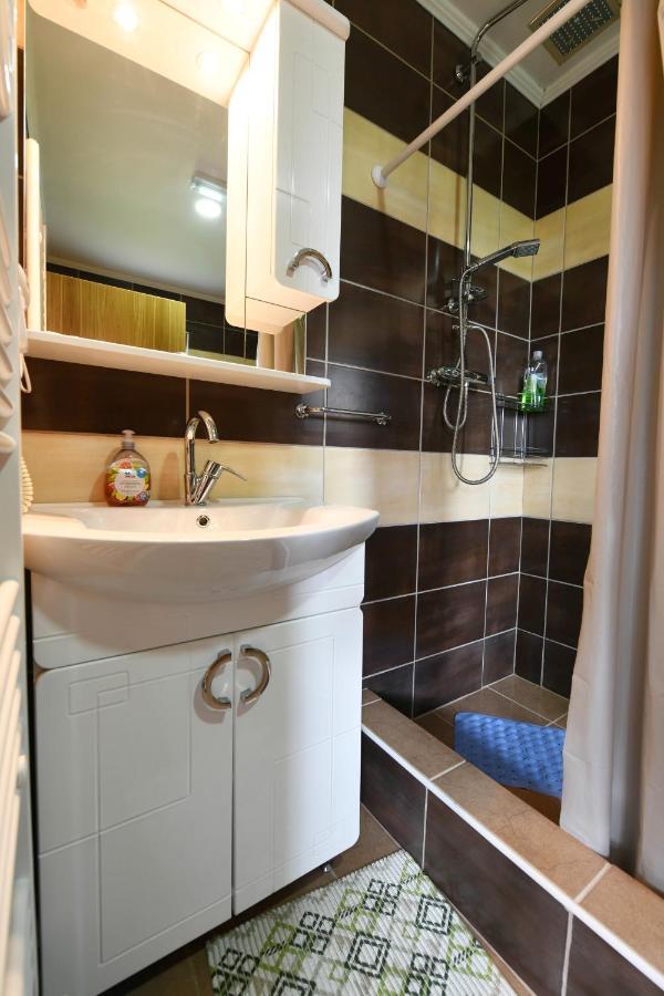 Apartman Jakov Rakovica Exterior foto